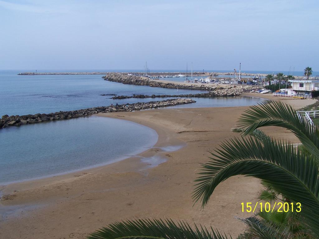 Hotel Sul Mare Al Gabbiano Скольитти Экстерьер фото