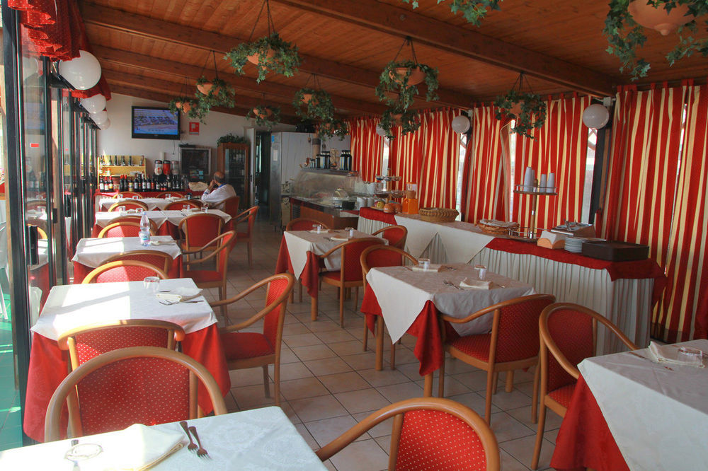 Hotel Sul Mare Al Gabbiano Скольитти Экстерьер фото